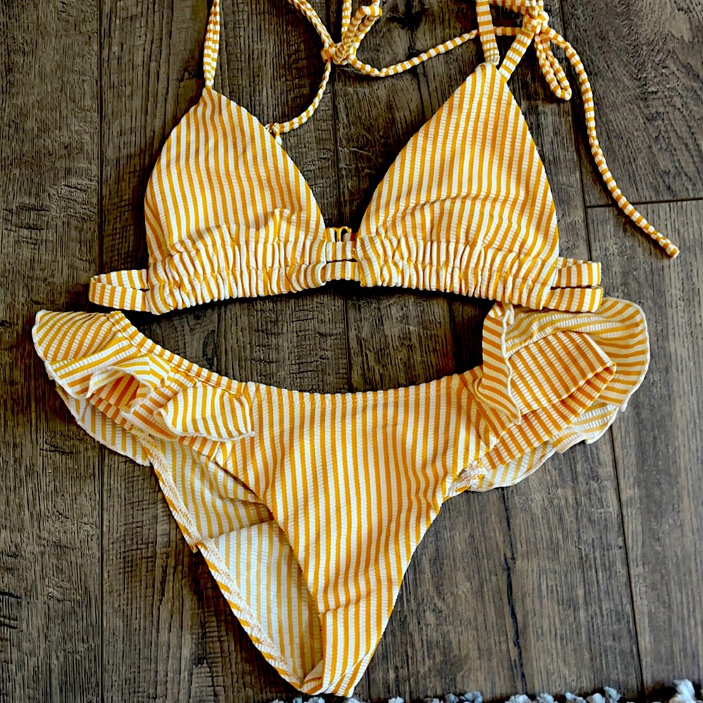 Montce Swim